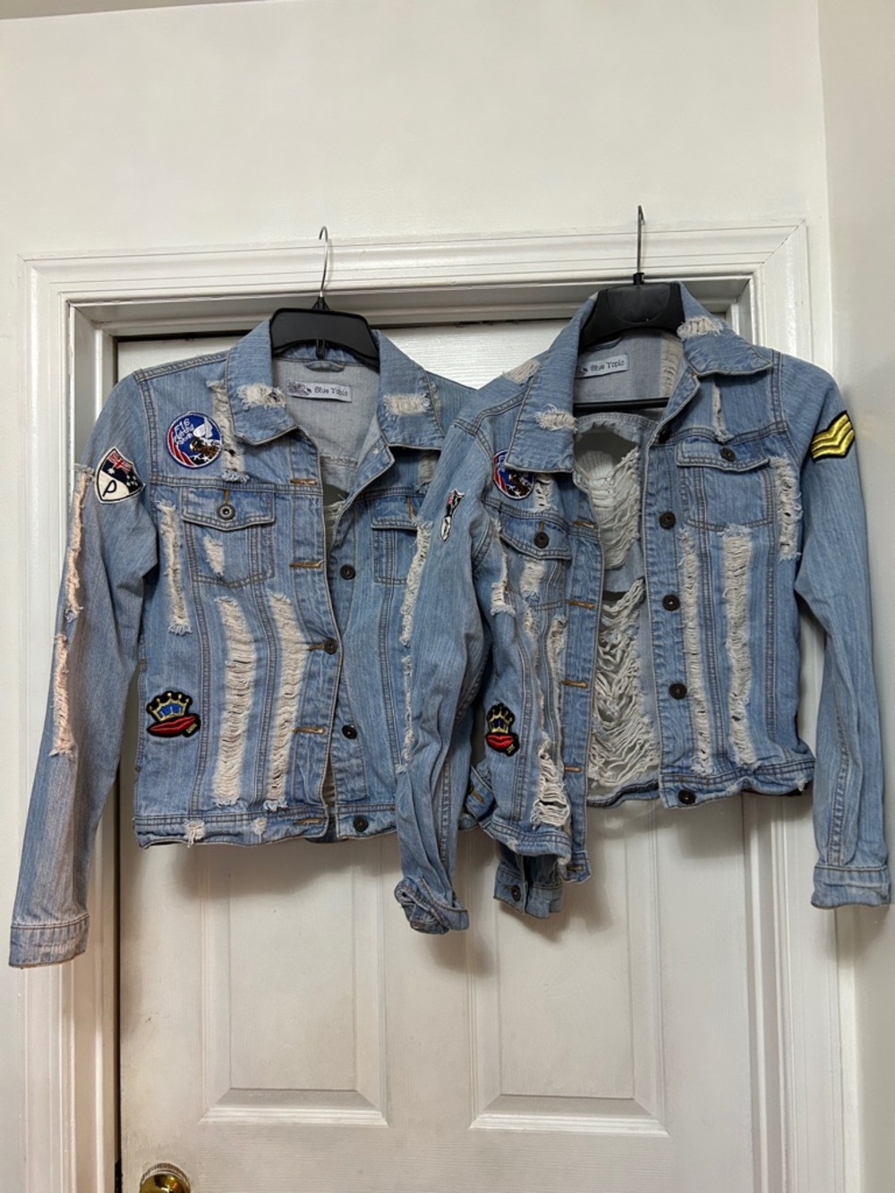 Trendy 2 Light Blue Denim Jacket with Fun Patches size Xl standard